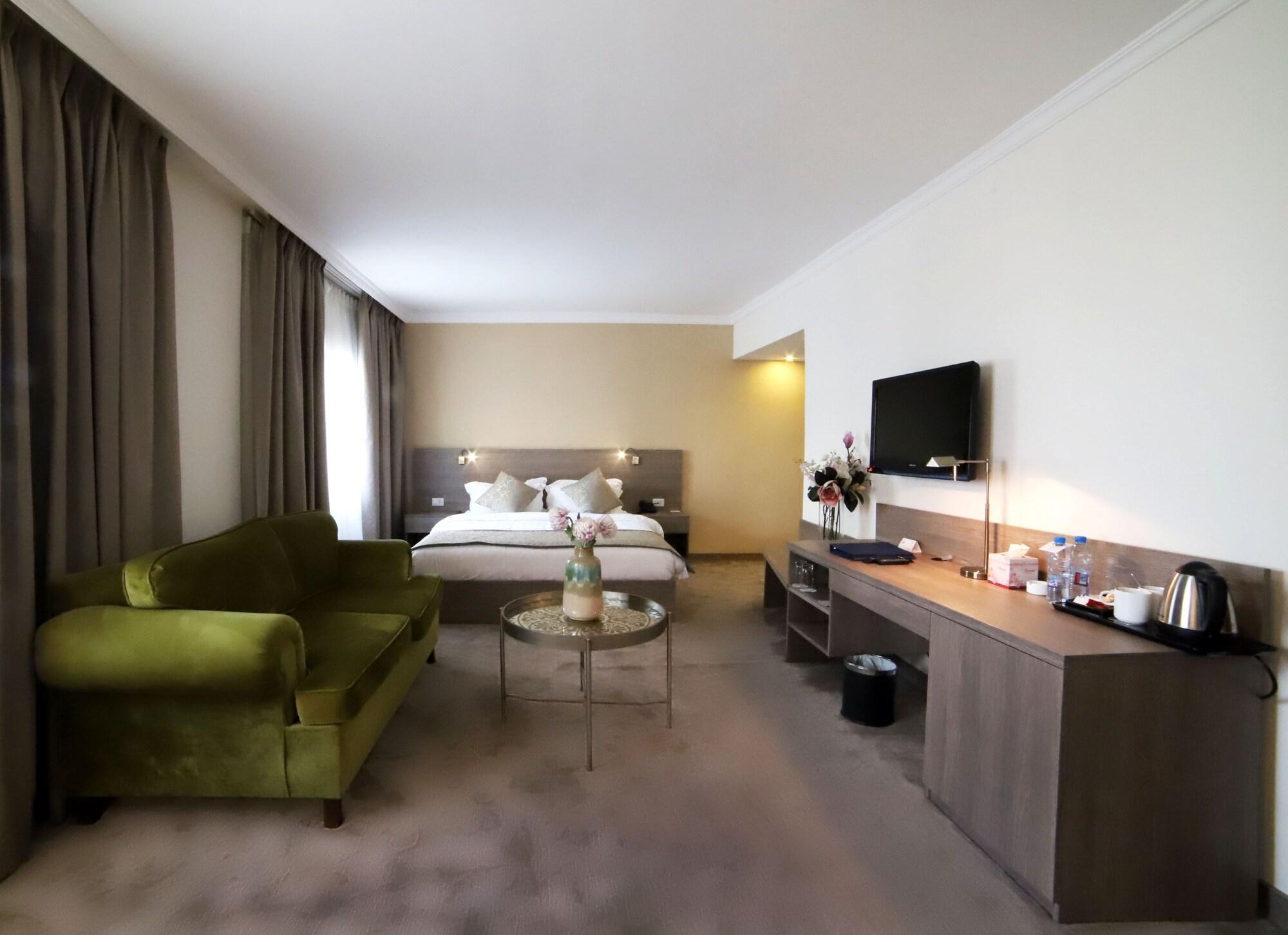 The Sanrock Hotel アンマン エクステリア 写真